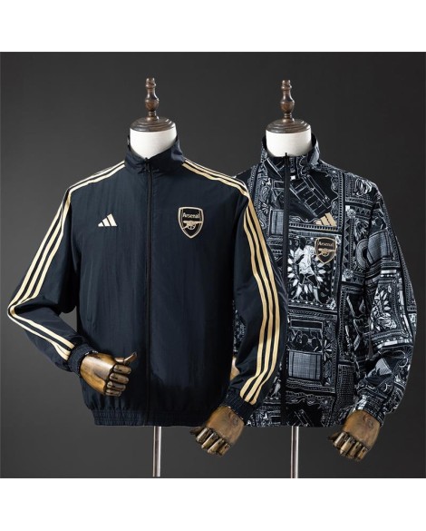 Wende-Trenchcoat von Arsenal für die Saison 25/26 Wende-Trenchcoat von Arsenal für die Saison 25/26