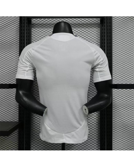 24/25 Spieler Aston Villa Weiß