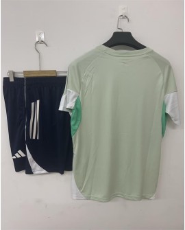 Aston Villa Trainingsset Saison 25/26 (Oberteil + Hose)