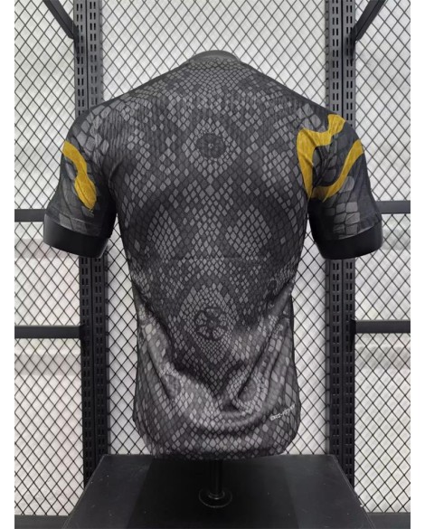 Chelsea Authentic Trikot 2025/26 Jahr der Schlange Sonderedition