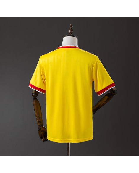 Liverpools Auswärtstrikot der Saison 85/86 im Retro