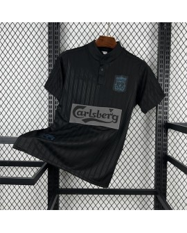 Schwarzes Liverpool-Sondertrikot von 1995