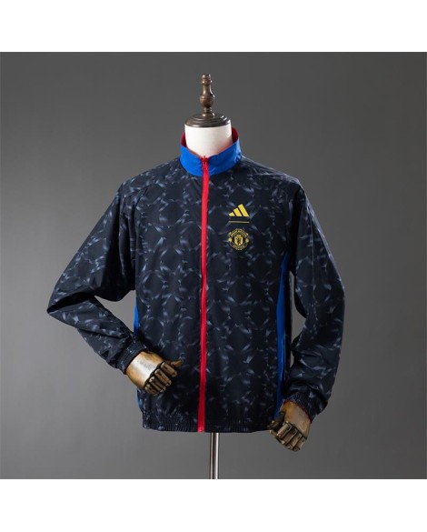 Manchester United Wendejacke/Trenchcoat mit Anthem-Motiv, Modell 24/25