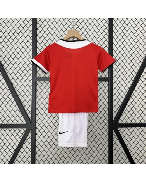 Manchester United children's retro home jersey 05/06 - Kind