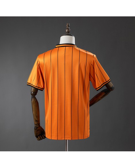 Retro-Heimtrikot der Wolves aus der Saison 1985/86
