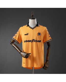 Wolves Heimtrikot der Saison 98/99 im Retro-Stil