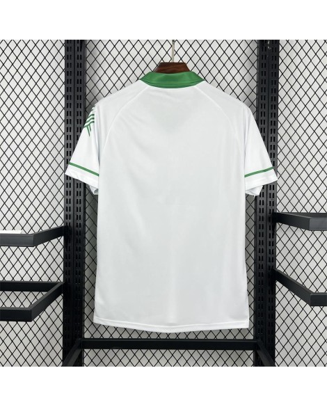 algerisches Heimtrikot von 1986 (Retro) algerisches Heimtrikot von 1986 (Retro)