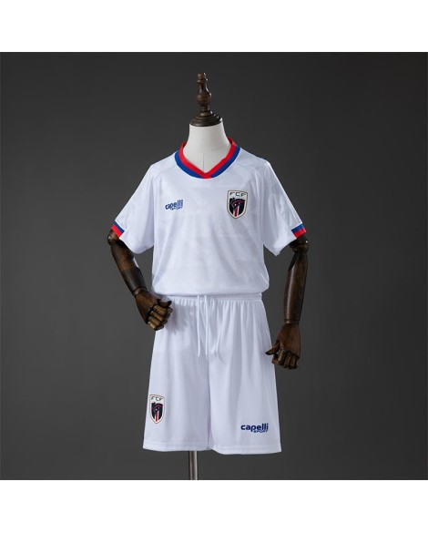 Cabo Verde 2026 Auswärtstrikot (Trikot + Hose) – Kind