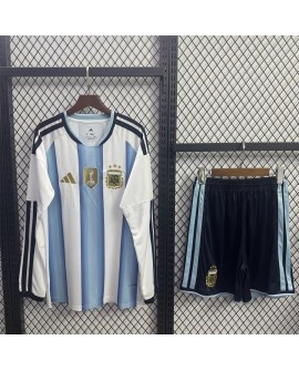 Argentinien 2026 Heimtrikot-Set (Langarmtrikot + Shorts)