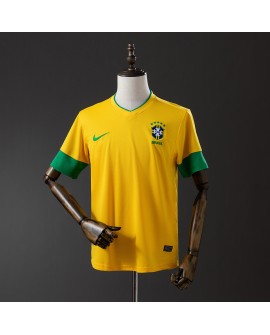 Brasiliens Heimtrikot der Saison 2012/13 (Retro-Trikot)