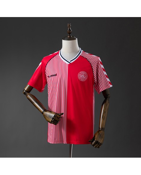 Retro-Heimtrikot der dänischen Fußballmannschaft von 1986