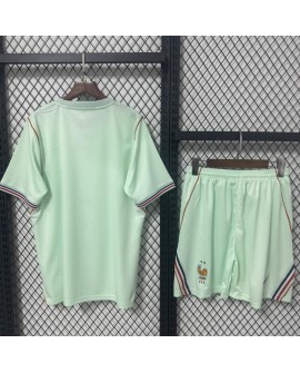 Frankreich Auswärtstrikot 2026 (Trikot + Hose)