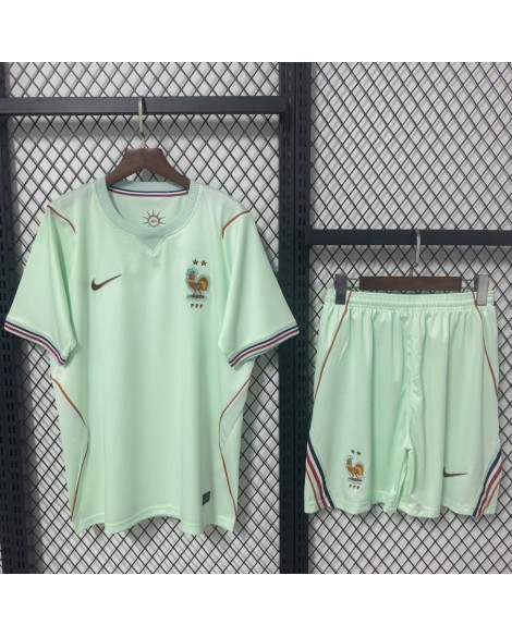 Frankreich Auswärtstrikot 2026 (Trikot + Hose)