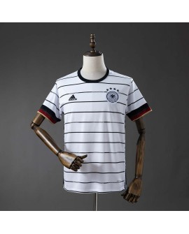Deutschlands Heimtrikot 2020 im Retro