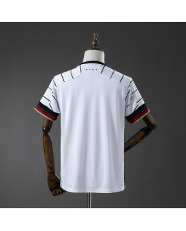 Deutschlands Heimtrikot 2020 im Retro