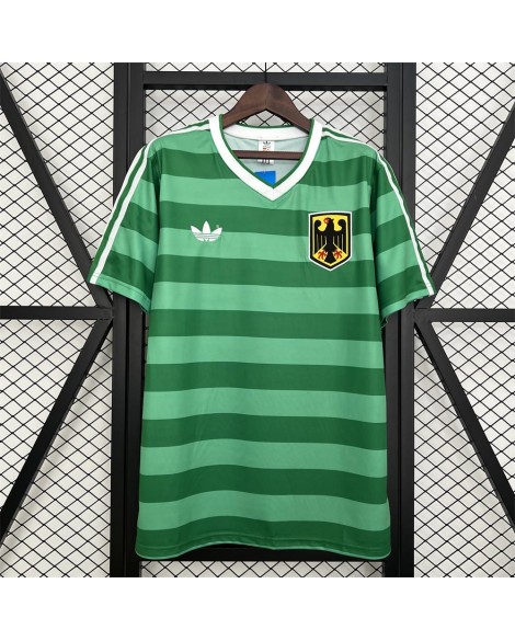 Deutsches Retro-Trikot in Grün von 1984