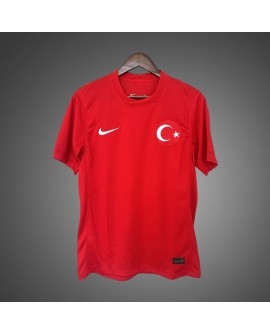 Auswärtstrikot der Türkei für die Europameisterschaft 2024/25