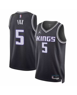 Aaron Fox Sacramento Kings Swingman 2022/23 Men's Black No. 5 Shirt für Herren.