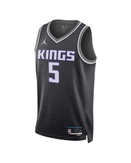 Aaron Fox Sacramento Kings Swingman 2022/23 Men's Black No. 5 Shirt für Herren.