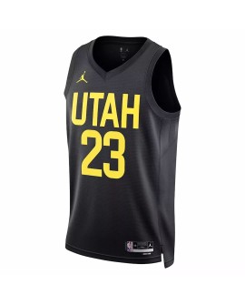 Swingman Utah Jazz Lauri Markkanen No. 23 Jordan Brand 2022/23 Men's Black Shirt für Herren