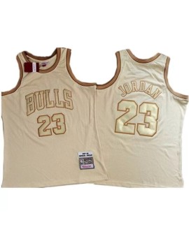Herren Michael Jordan #23 Mitchell & Ness Gold 1997–98 Chicago Bulls Hardwood Trikot – Midas Edition