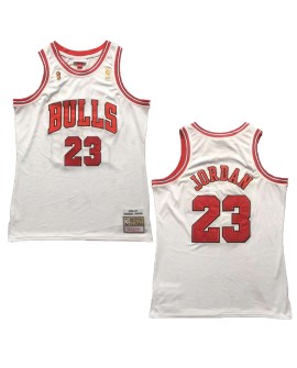 NBA Swingman Trikot Chicago Bulls Jordan #23 Mitchell & Ness für Herren weiß 1996/97