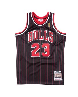 Retro NBA Swingman Trikot Chicago Bulls Michael Jordan #23 Mitchell & Ness schwarz 1996/97